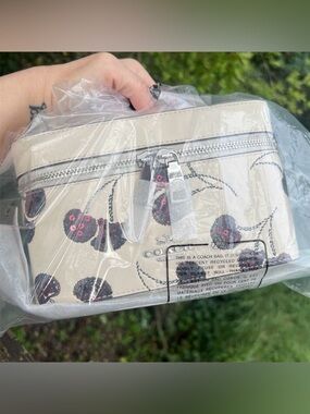 COACH Jewelry Cosmetic & Make up Case w Cherry Print AUTHENTIC New Coach Pkg’d
